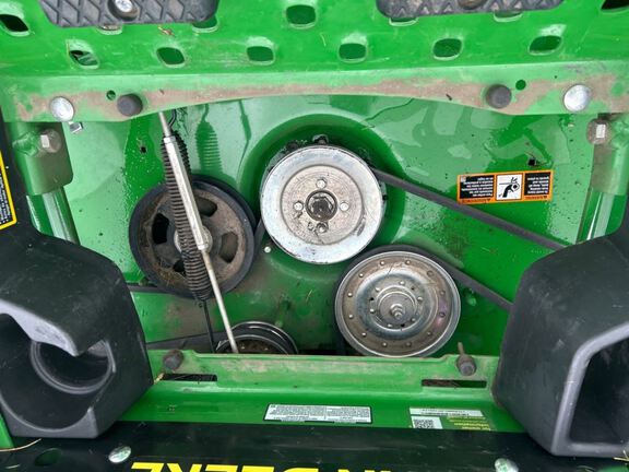 2023 John Deere Z930R Mower/Zero Turn