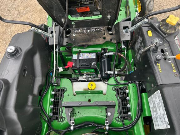 2023 John Deere Z930R Mower/Zero Turn