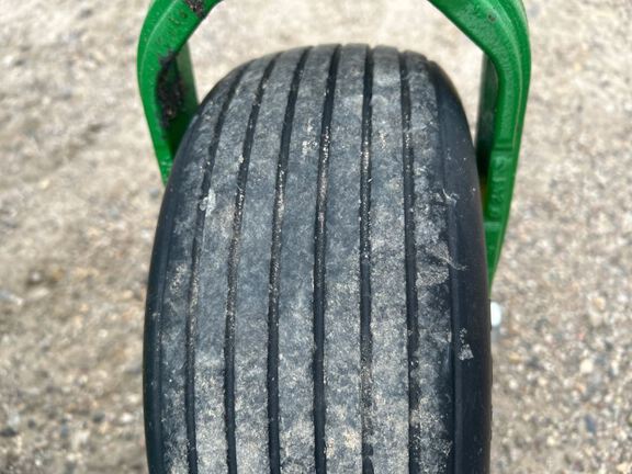 2023 John Deere Z930R Mower/Zero Turn