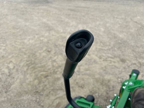 2023 John Deere Z930R Mower/Zero Turn