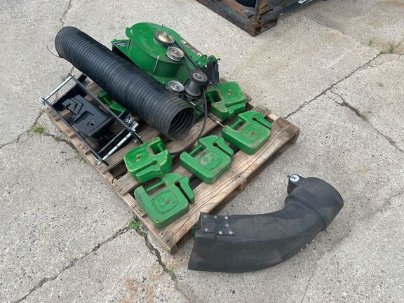 2023 John Deere Z930R Mower/Zero Turn