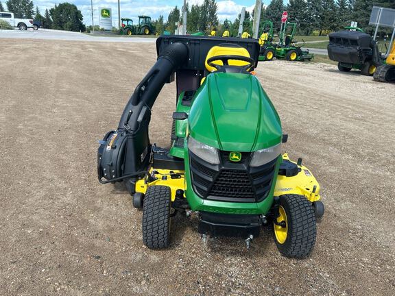 2017 John Deere X380 Garden Tractor