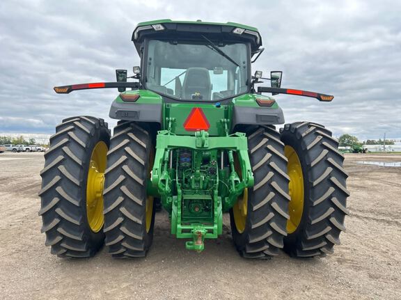 2025 John Deere 8R 250 Tractor