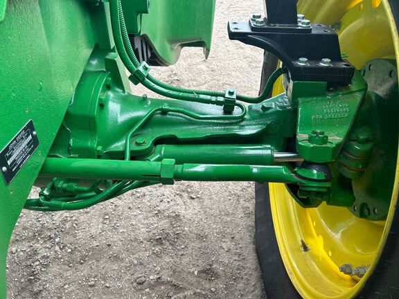 2025 John Deere 8R 250 Tractor