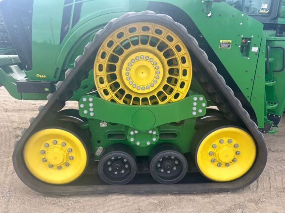 2025 John Deere 9RX 590 Tractor Rubber Track