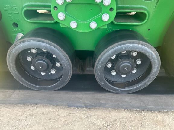 2025 John Deere 9RX 590 Tractor Rubber Track