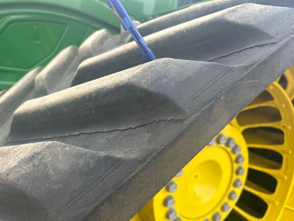 2025 John Deere 9RX 590 Tractor Rubber Track