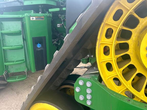2025 John Deere 9RX 590 Tractor Rubber Track