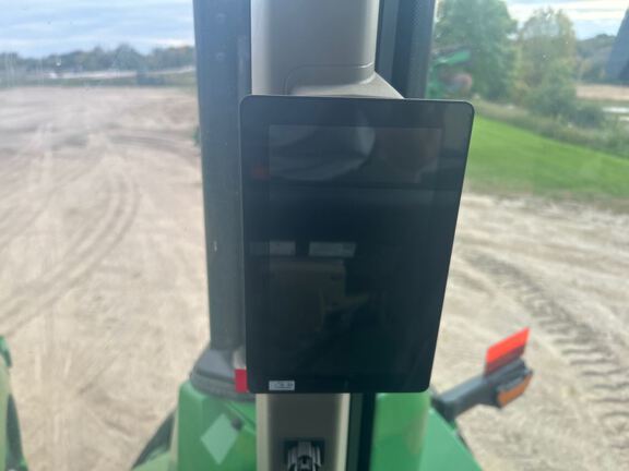 2025 John Deere 9RX 590 Tractor Rubber Track