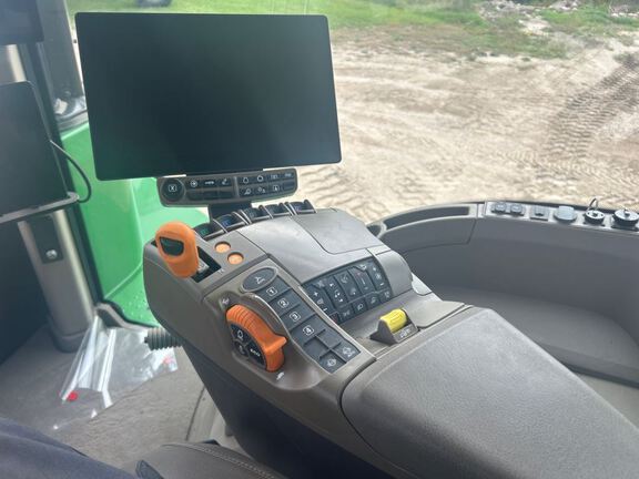2025 John Deere 9RX 590 Tractor Rubber Track