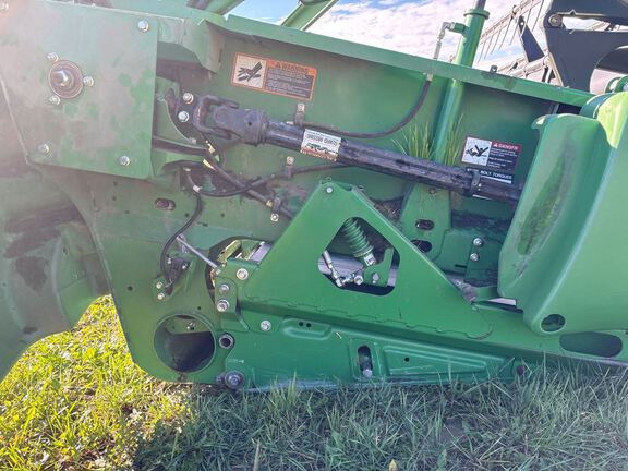 2014 John Deere 635FD Header Combine