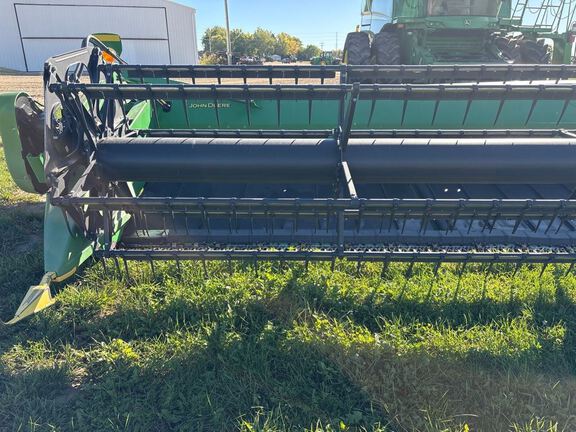 2014 John Deere 635FD Header Combine