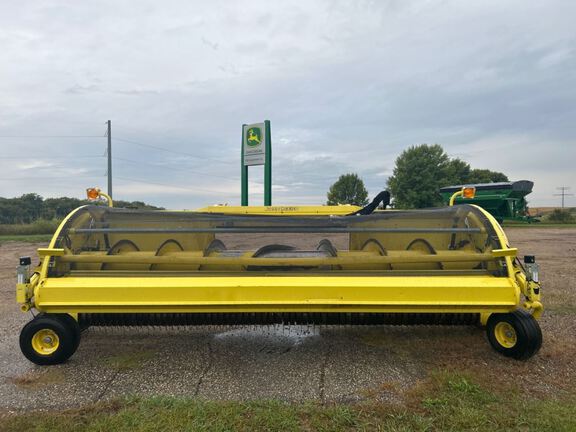 2016 John Deere 659 Header Forage