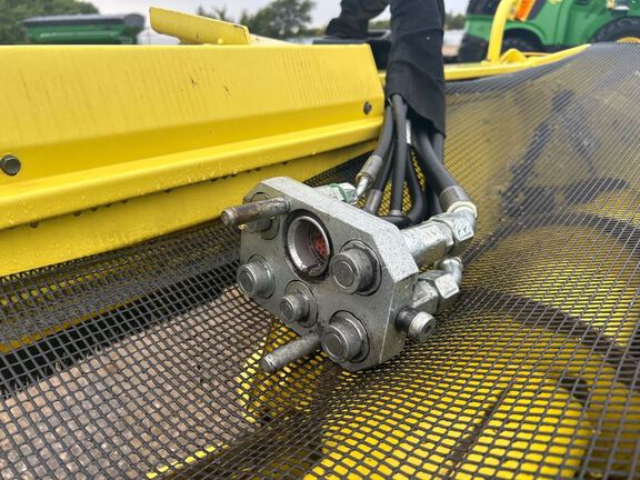 2016 John Deere 659 Header Forage