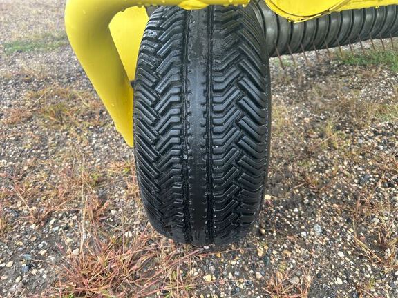 2022 John Deere 659 Header Forage