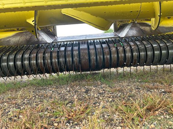 2022 John Deere 659 Header Forage