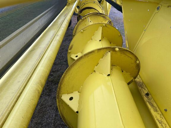 2022 John Deere 659 Header Forage