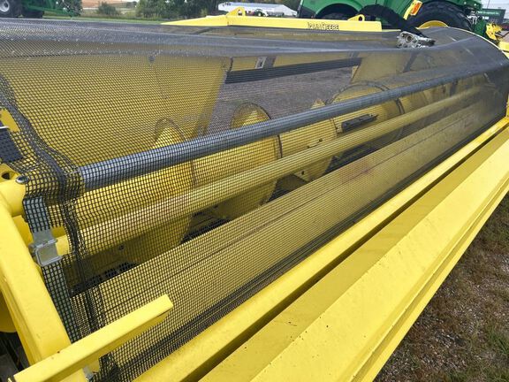 2022 John Deere 659 Header Forage