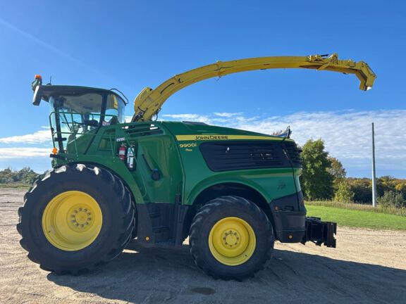 2022 John Deere 9900 Forage Harvester