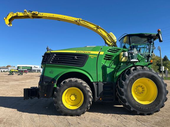 2022 John Deere 9900 Forage Harvester