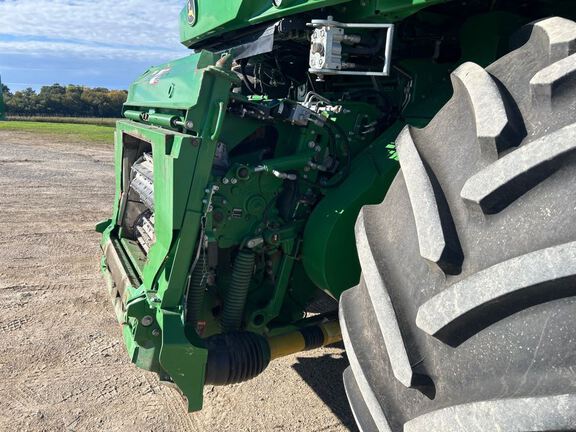 2022 John Deere 9900 Forage Harvester