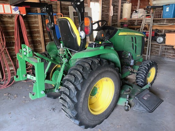 2016 John Deere 3046R Tractor Compact