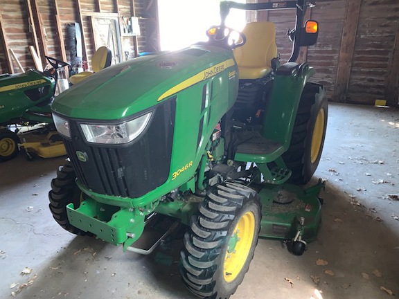 2016 John Deere 3046R Tractor Compact