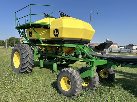 2014 John Deere 1890 Air Seeder