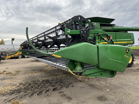 2012 John Deere 635FD Header Combine