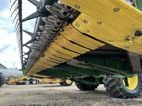 2012 John Deere 635FD Header Combine