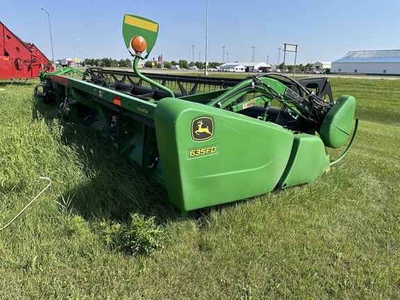 2012 John Deere 635FD Header Combine