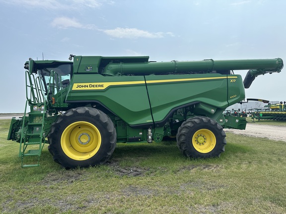 2022 John Deere X9 1000 Combine