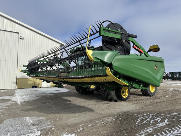 2022 John Deere HD40F Header Combine