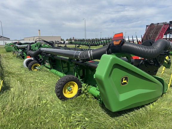 2022 John Deere HD50F Header Combine
