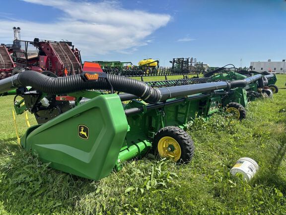 2022 John Deere HD50F Header Combine