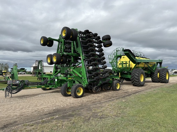 2021 John Deere 1890 Air Seeder