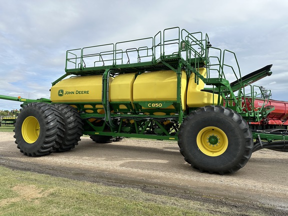 2021 John Deere 1890 Air Seeder