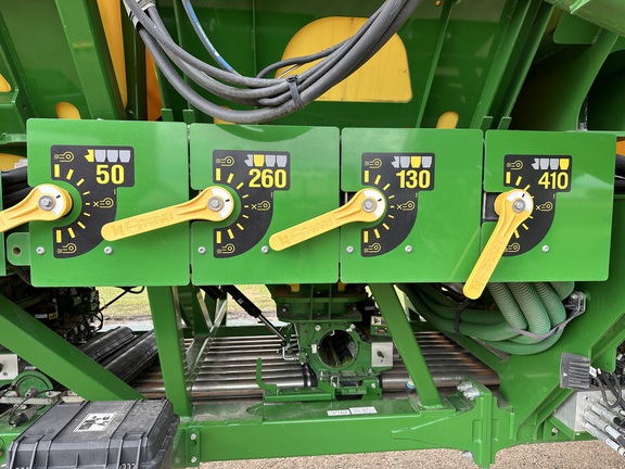 2021 John Deere 1890 Air Seeder