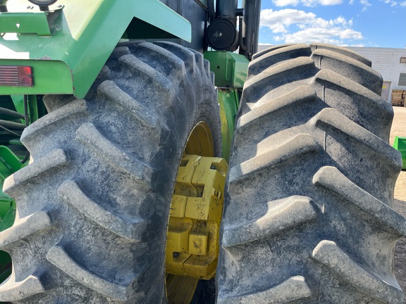 1995 John Deere 8870 Tractor 4WD