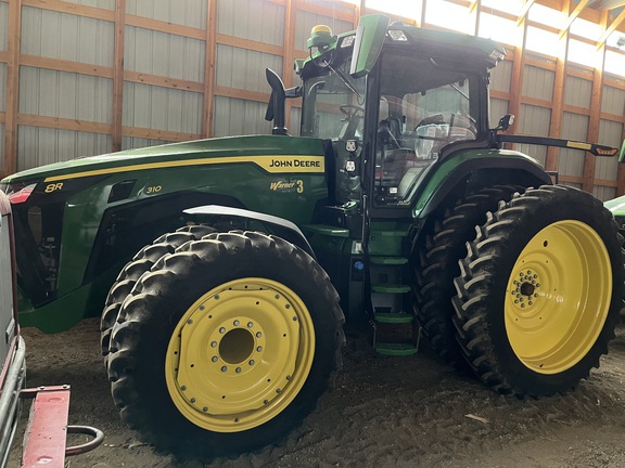 2022 John Deere 8R 310 Tractor