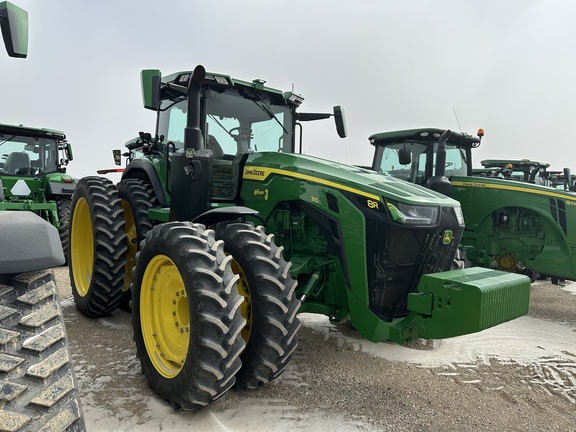 2022 John Deere 8R 310 Tractor