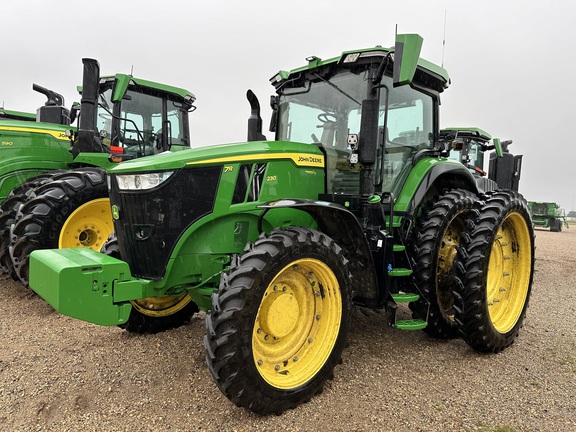 2020 John Deere 7R 230 Tractor