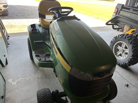 2011 John Deere X300 Garden Tractor