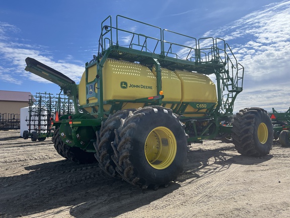 2022 John Deere N560 Air Seeder