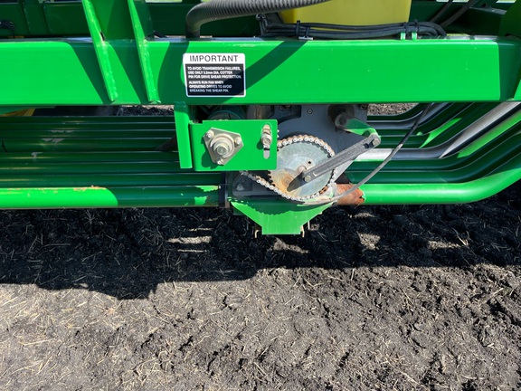 2006 John Deere 1890 Air Seeder