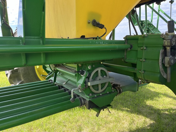 2001 John Deere 1820 Air Seeder