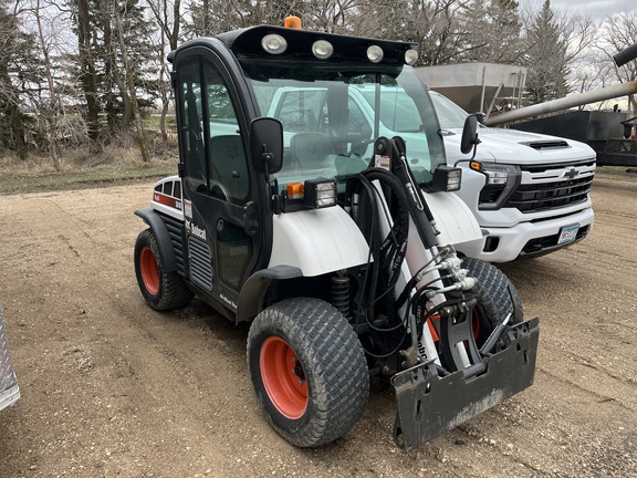 2017 Bobcat 5610 Tractor Compact