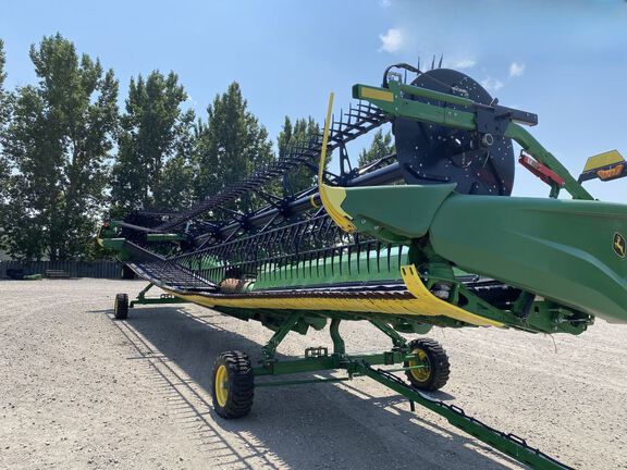 2022 John Deere HD45F Header Combine