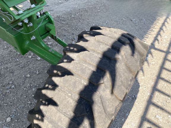 2022 John Deere HD45F Header Combine