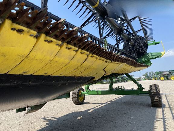 2022 John Deere HD45F Header Combine